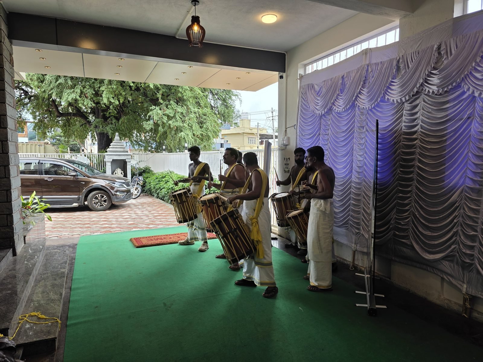 Chenda melam welcoming guests at the entrance